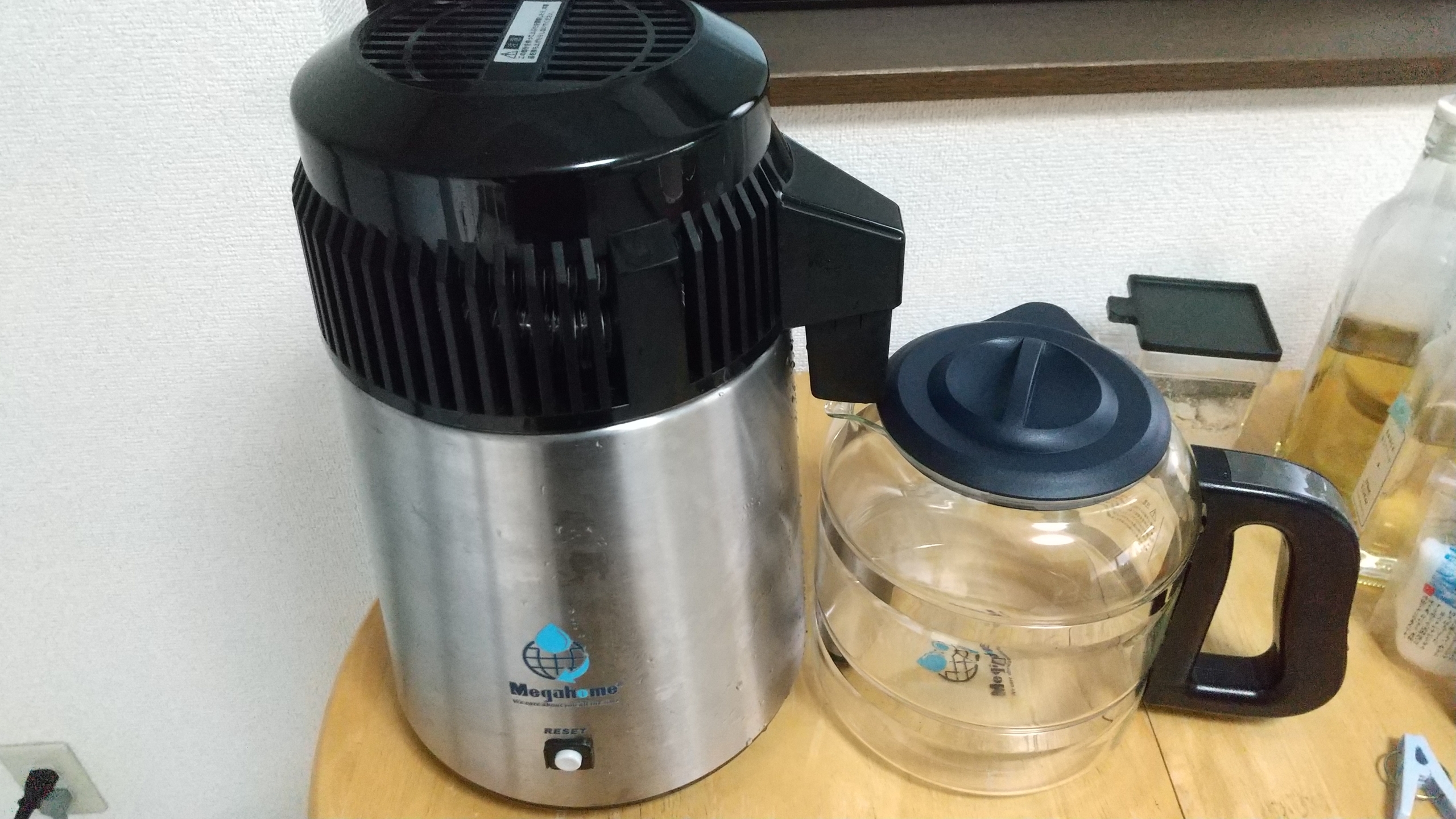 蒸留水器